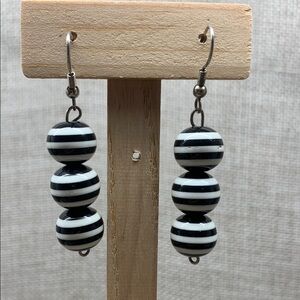 Black and White Geometric Beaded Earrings